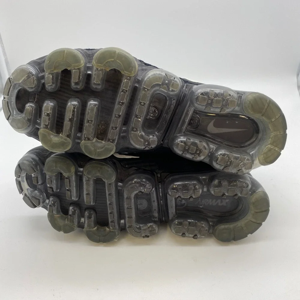 Nike Air VaporMax Flyknit 2 Mens 7 Black White Running Shoes 942842-001
